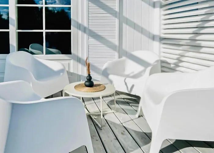 Vakantiehuis Lovely In With Wifi *